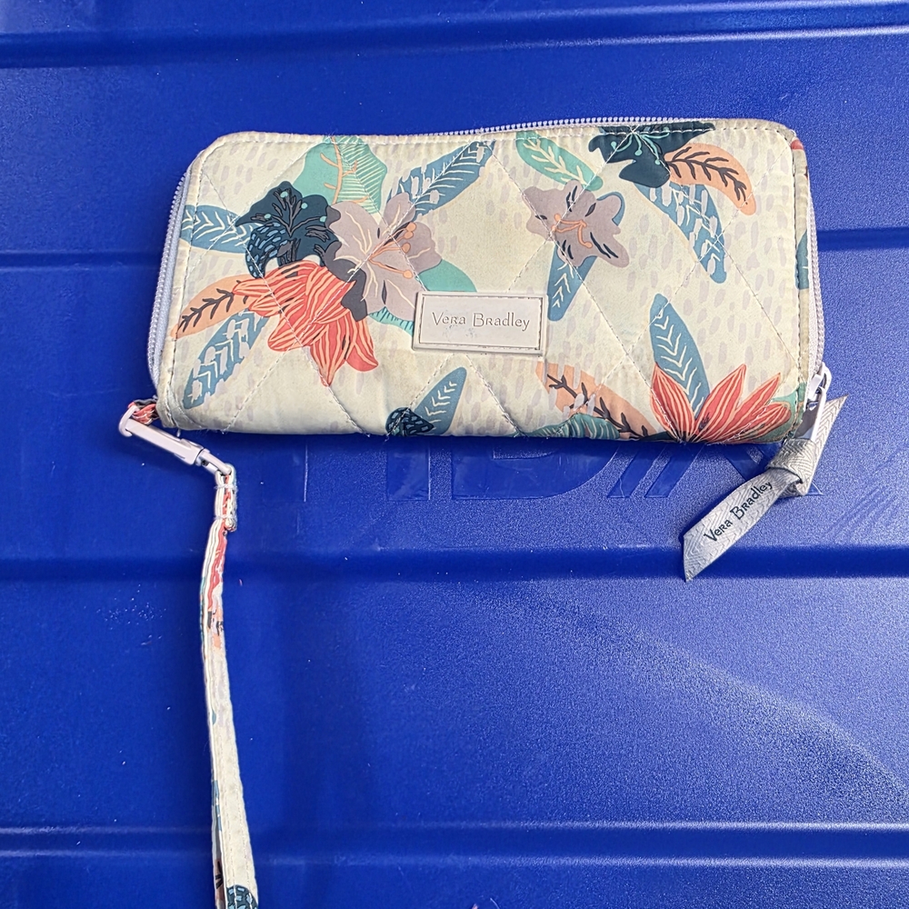 Vera Bradley Floral Quilted Wristlet Wallet in Gray